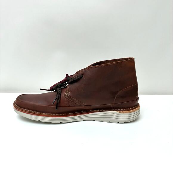 NIB Clarks Men\'s Bruno Top Chukka Brown Leather Boots - US10.5 D; EU44 main image 6